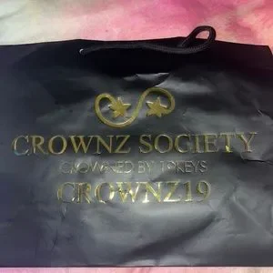 Accessories | Crownz Society Bucket Hat | Poshmark display picture 1